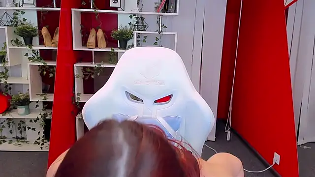 KateCloud online show from 04-10-26, 05:17