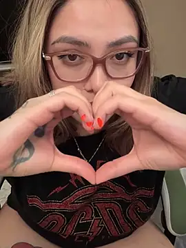 nativepumpkin95 online show from 12-31-24, 05:00