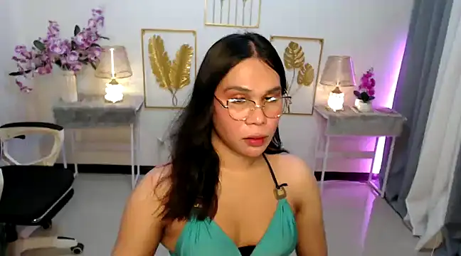 Snapshot of Asian_flabby chatting on 01-03-25, 06:24 Asian flabby online show from 01-03-25, 06:24