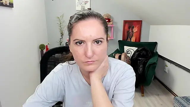 Snapshot of ChloeHottyX chatting on 03-07-25, 10:56 ChloeHottyX online show from 03-07-25, 10:56