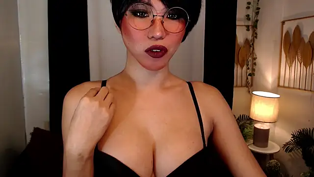 Snapshot of sahara_ts chatting on 12-11-24, 11:54 sahara ts online show from 12-11-24, 11:54