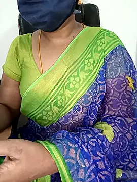 Tamil-hotwife online show from 03-18-25, 07:42