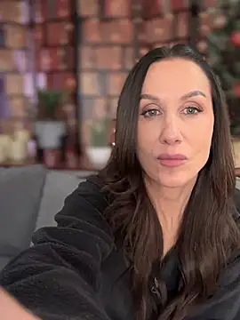 Fiona Kent  online show from 12-24-24, 04:33