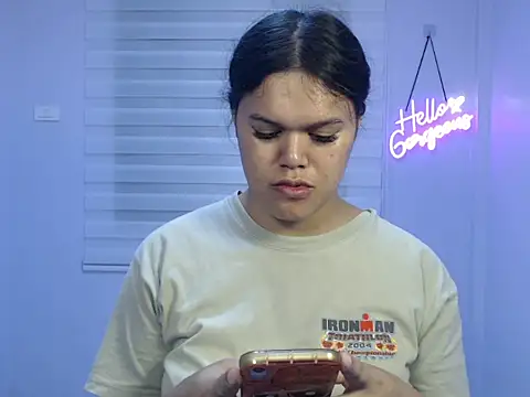 Snapshot of Miss_Ivanawolf chatting on 03-04-25, 03:48 Miss Ivanawolf online show from 03-04-25, 03:48