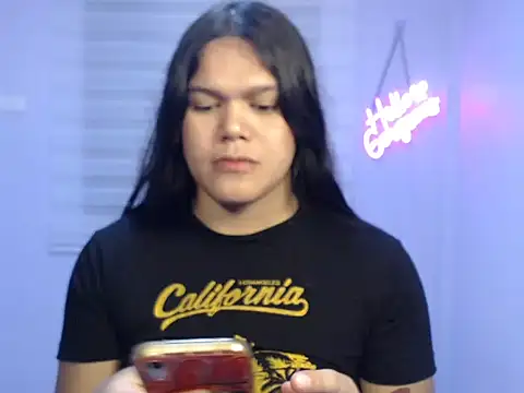 Snapshot of Miss_Ivanawolf chatting on 03-17-25, 01:50 Miss Ivanawolf online show from 03-17-25, 01:50