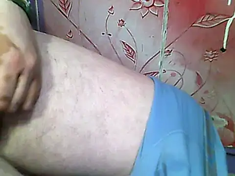 Snapshot of two_colour_cock chatting on 01-26-25, 02:41 two colour cock online show from 01-26-25, 02:41