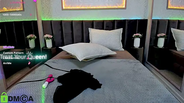 Snapshot of XLindaMilfX chatting on 01-25-25, 04:24 XLindaMilfX online show from 01-25-25, 04:24