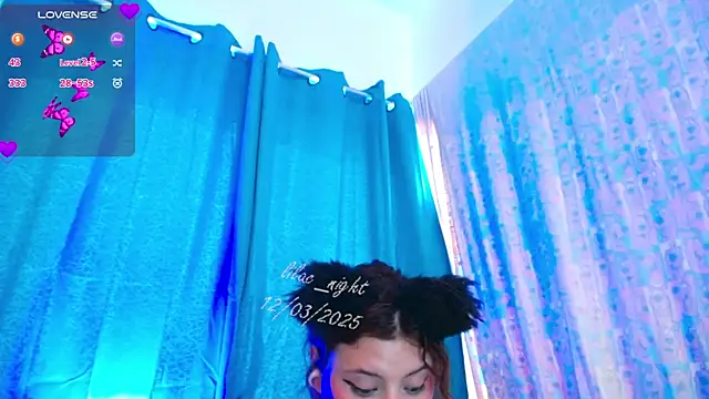 Snapshot of lilac_night33 chatting on 03-12-25, 01:51 lilac night33 online show from 03-12-25, 01:51