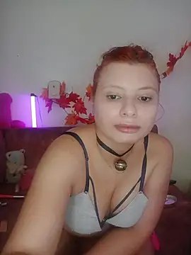 Snapshot of lilac_night33 chatting on 10-15-25, 07:58 lilac night33 online show from 10-15-25, 07:58