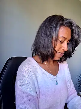 Goldenlace online show from 01-13-25, 01:28