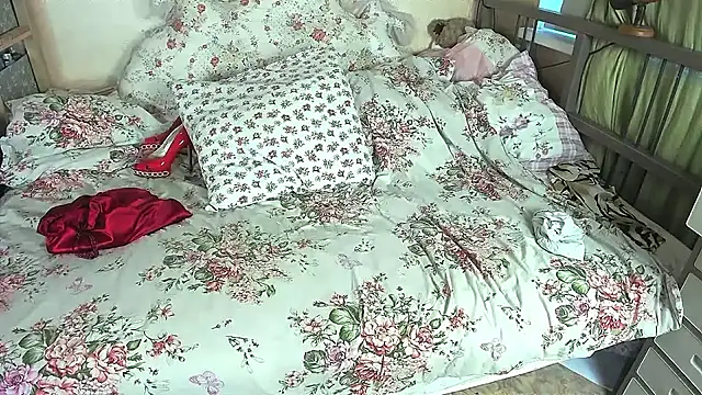 Snapshot of BustyDonnaSexyy chatting on 02-08-26, 01:36 BustyDonnaSexyy online show from 02-08-26, 01:36