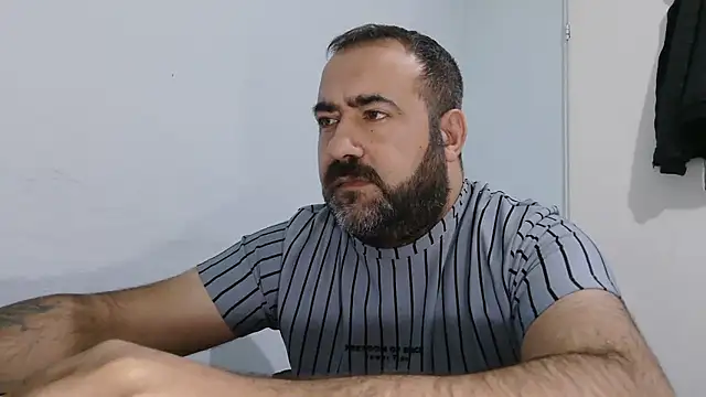 Snapshot of ZYXEL353 chatting on 01-06-26, 10:56 ZYXEL353 online show from 01-06-26, 10:56