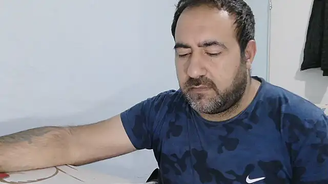 Snapshot of ZYXEL353 chatting on 02-14-26, 08:38 ZYXEL353 online show from 02-14-26, 08:38