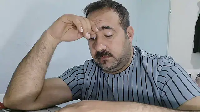 Snapshot of ZYXEL353 chatting on 03-04-26, 11:11 ZYXEL353 online show from 03-04-26, 11:11