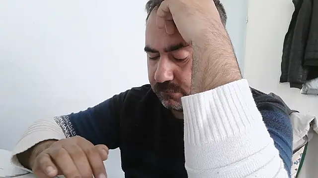 Snapshot of ZYXEL353 chatting on 03-07-26, 11:07 ZYXEL353 online show from 03-07-26, 11:07