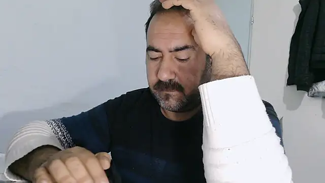 Snapshot of ZYXEL353 chatting on 03-07-26, 11:24 ZYXEL353 online show from 03-07-26, 11:24