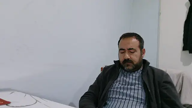 Snapshot of ZYXEL353 chatting on 03-10-26, 09:31 ZYXEL353 online show from 03-10-26, 09:31