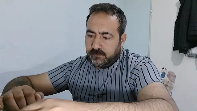 Snapshot of ZYXEL353 chatting on 03-11-26, 08:15 ZYXEL353 online show from 03-11-26, 08:15