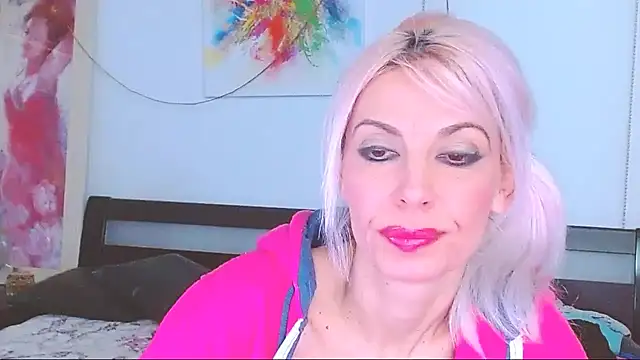 HoneyLara online show from 02-21-25, 02:28