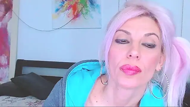 HoneyLara online show from 03-06-25, 01:05