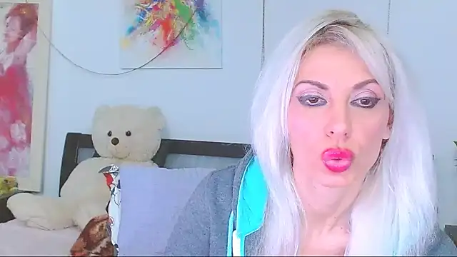 HoneyLara online show from 02-24-26, 10:52