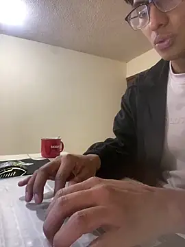 stuard-19 online show from 04-20-26, 03:53