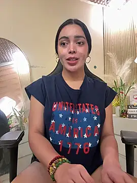 HotstuffCherrySummer online show from 04-25-26, 11:24