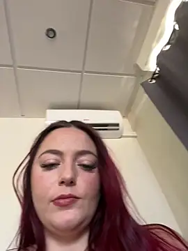 Snapshot of Alexsia_riley chatting on 05-28-26, 10:01 Alexsia riley online show from 05-28-26, 10:01