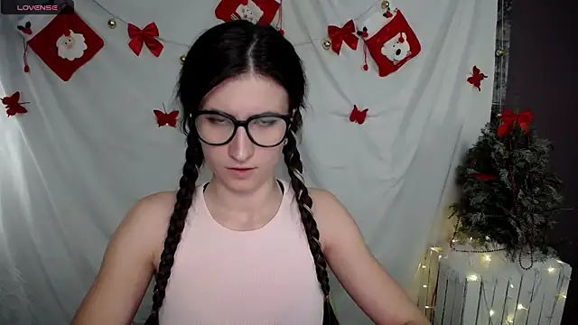 MaryEm976 online show from 12-23-24, 09:05