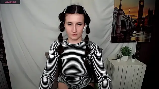 MaryEm976 online show from 03-16-25, 12:00