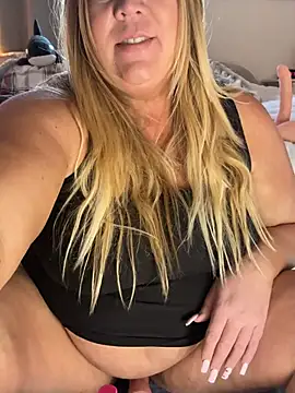 JESS LOVES online show from 02-25-26, 09:02