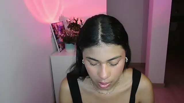 dark enchantress  online show from 01-09-25, 11:34