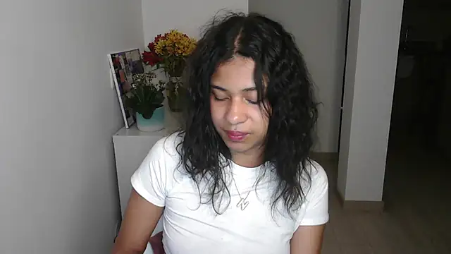 dark enchantress  online show from 01-15-25, 01:23