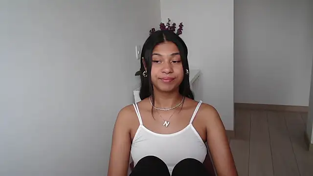 dark enchantress  online show from 02-14-25, 09:32