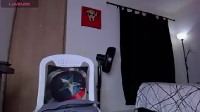 Cloudy pigDude online show from 04-09-26, 03:39