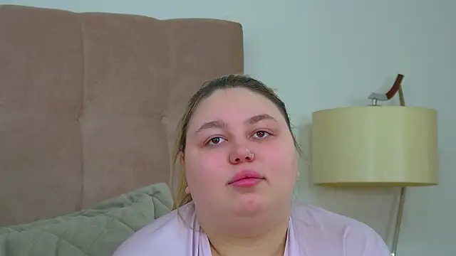 LillianKim online show from 02-08-26, 06:39