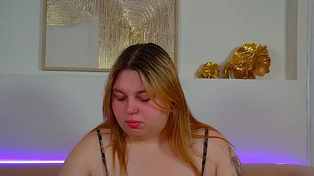 LillianKim online show from 03-12-26, 06:36