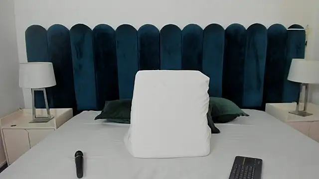 marianaaguii online show from 11-14-25, 01:10