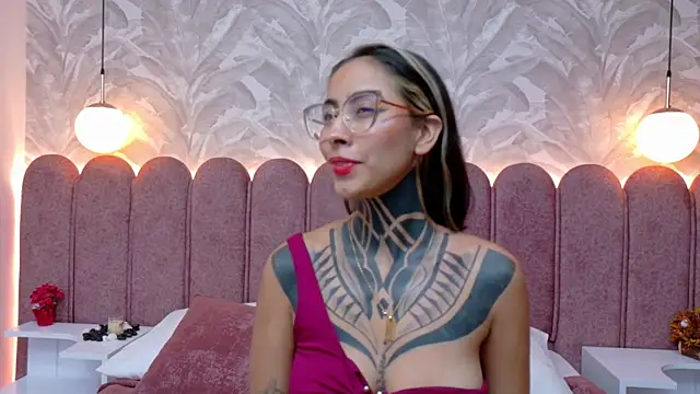 NicoleBlum online show from 01-27-25, 09:44