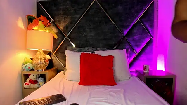 DannaFalco25 online show from 09-11-25, 08:42