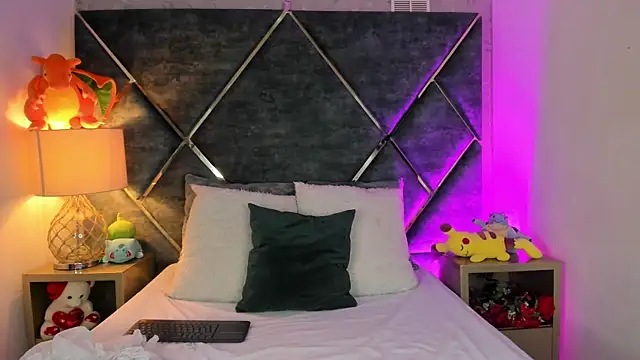 DannaFalco25 online show from 10-06-25, 08:17