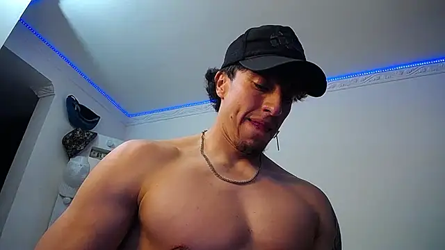 Snapshot of strongboy_ chatting on 01-25-25, 03:09 strongboy online show from 01-25-25, 03:09