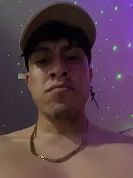 strongboy  online show from 12-05-25, 03:48