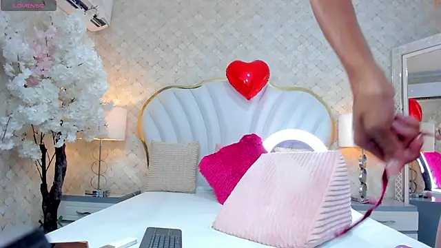 KendalStallyon online show from 02-18-26, 08:49