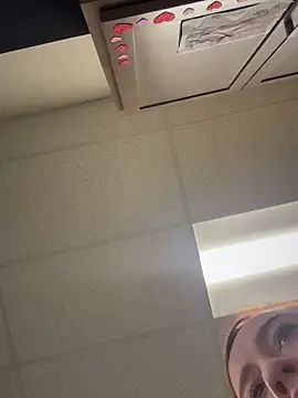 cinnatitties online show from 09-09-25, 05:01