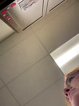 cinnatitties online show from 09-22-25, 08:11