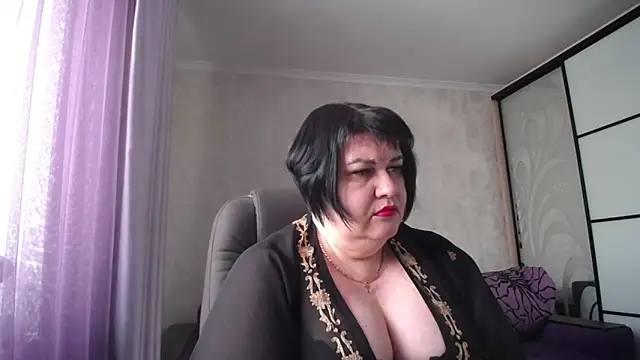 Snapshot of JuicyLady_Di chatting on 03-01-25, 12:23 JuicyLady Di online show from 03-01-25, 12:23