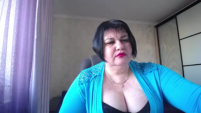 Snapshot of JuicyLady_Di chatting on 03-07-25, 02:23 JuicyLady Di online show from 03-07-25, 02:23