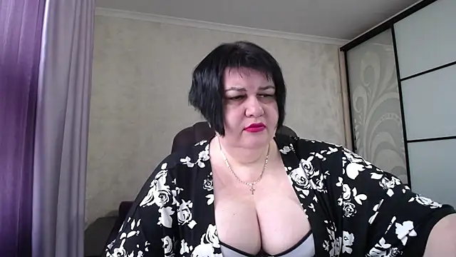 JuicyLady Di online show from 12-16-25, 07:35