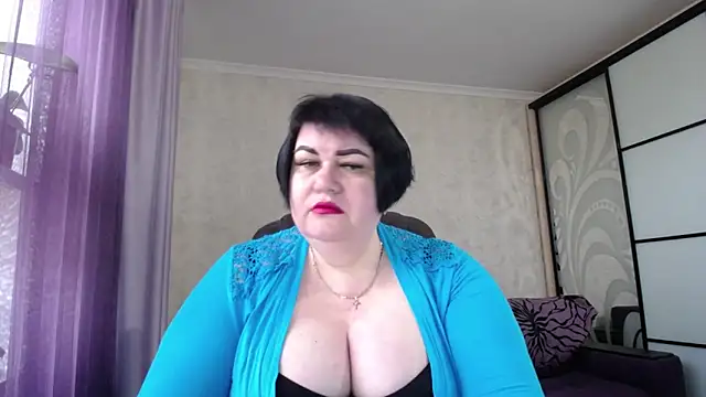 JuicyLady Di online show from 04-11-26, 05:12